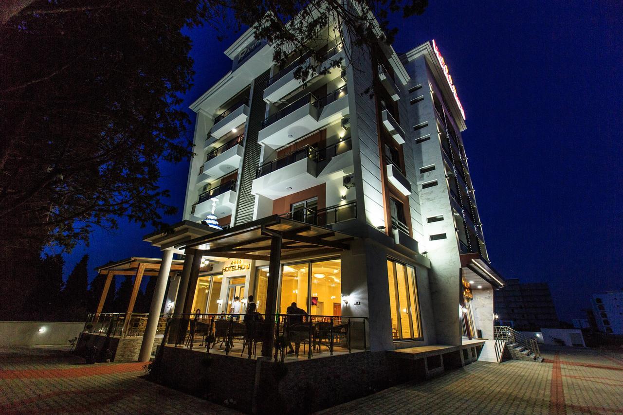 Hotel Hoti II 울친 외부 사진